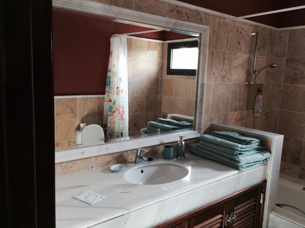 Luxury 3Bed Villa With Heated Private Pool, Full Sky And Free Wifi Playa Blanca  Bagian luar foto