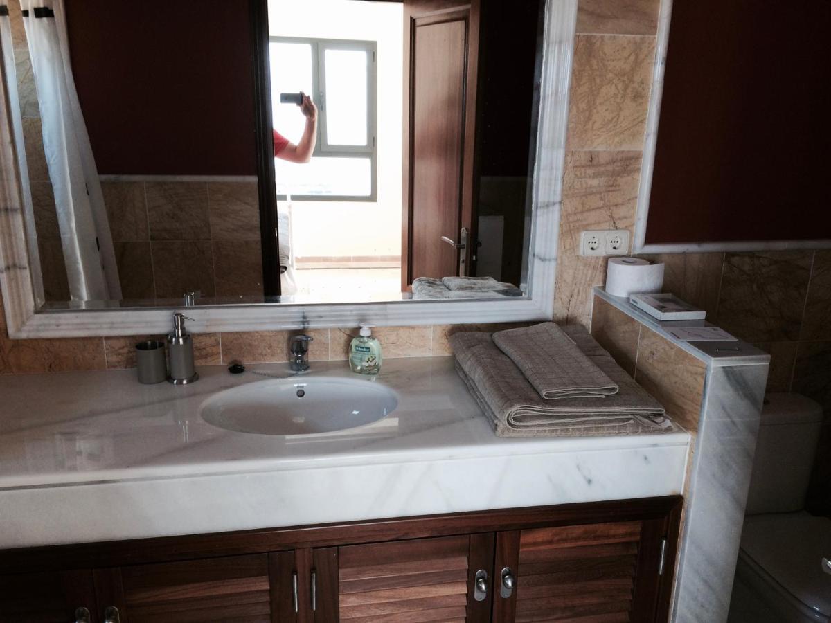 Luxury 3Bed Villa With Heated Private Pool, Full Sky And Free Wifi Playa Blanca  Bagian luar foto
